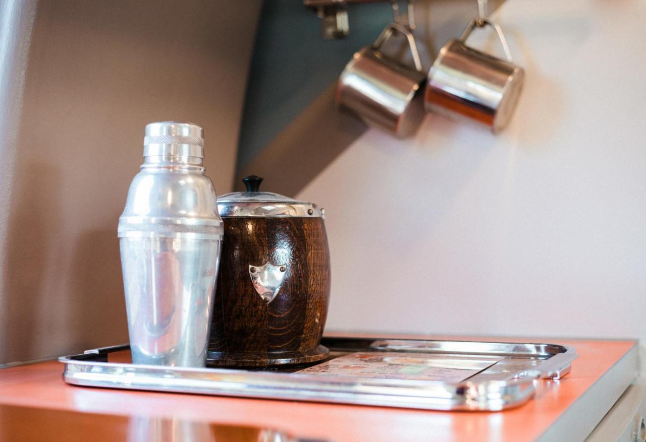 Silver Airstream Glamping & Rental Chichester Esterno foto