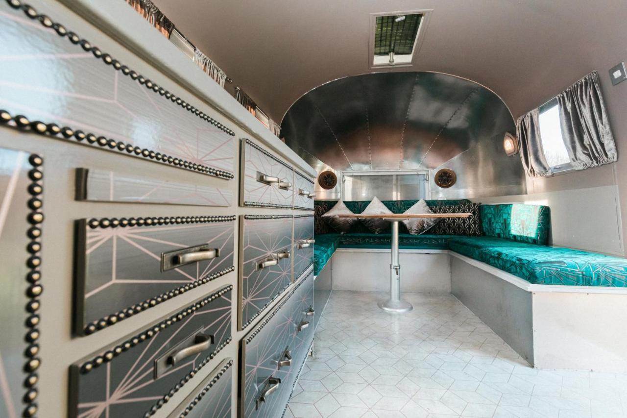 Silver Airstream Glamping & Rental Chichester Esterno foto