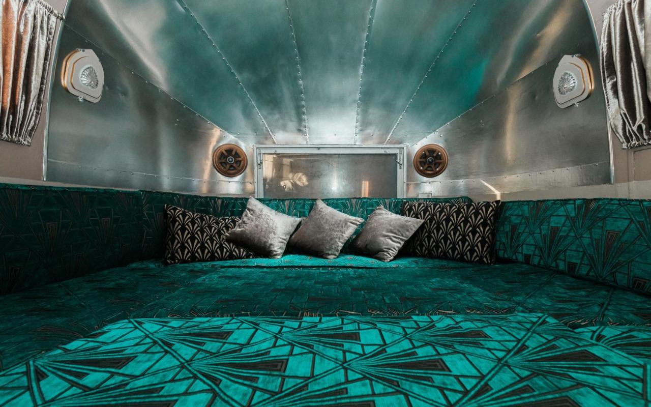Silver Airstream Glamping & Rental Chichester Esterno foto