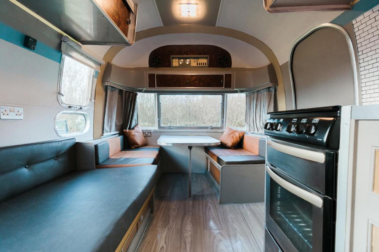 Silver Airstream Glamping & Rental Chichester Esterno foto