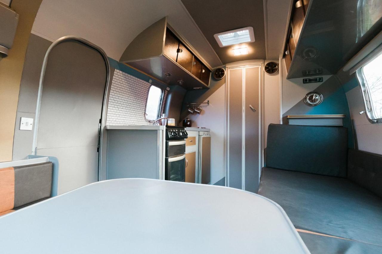 Silver Airstream Glamping & Rental Chichester Esterno foto
