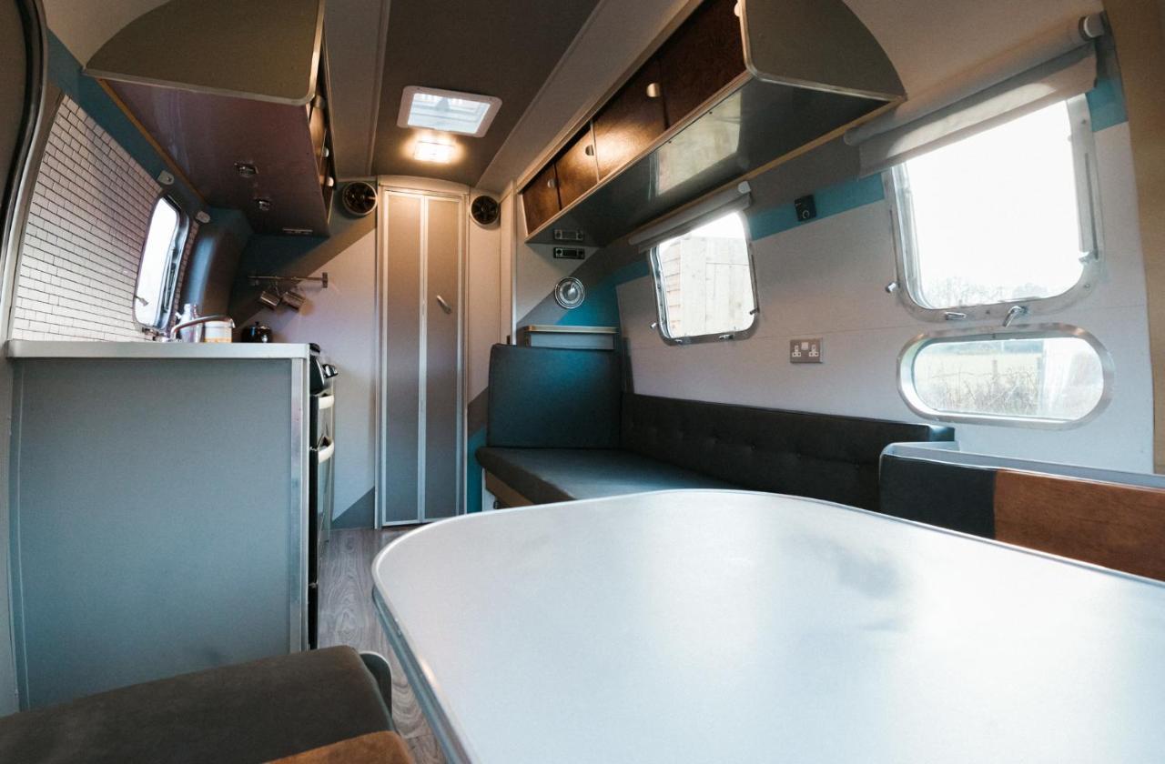 Silver Airstream Glamping & Rental Chichester Esterno foto